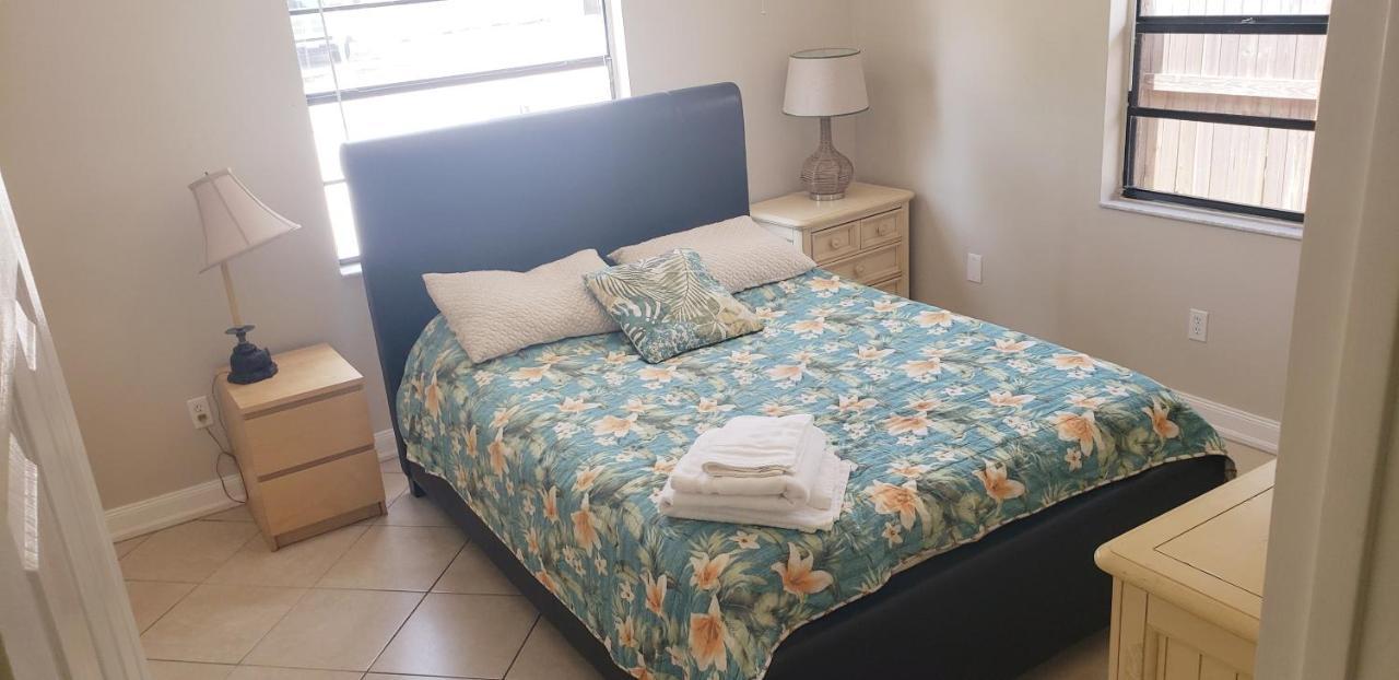 Villa Ocean Vacation Breeze à Lantana Extérieur photo