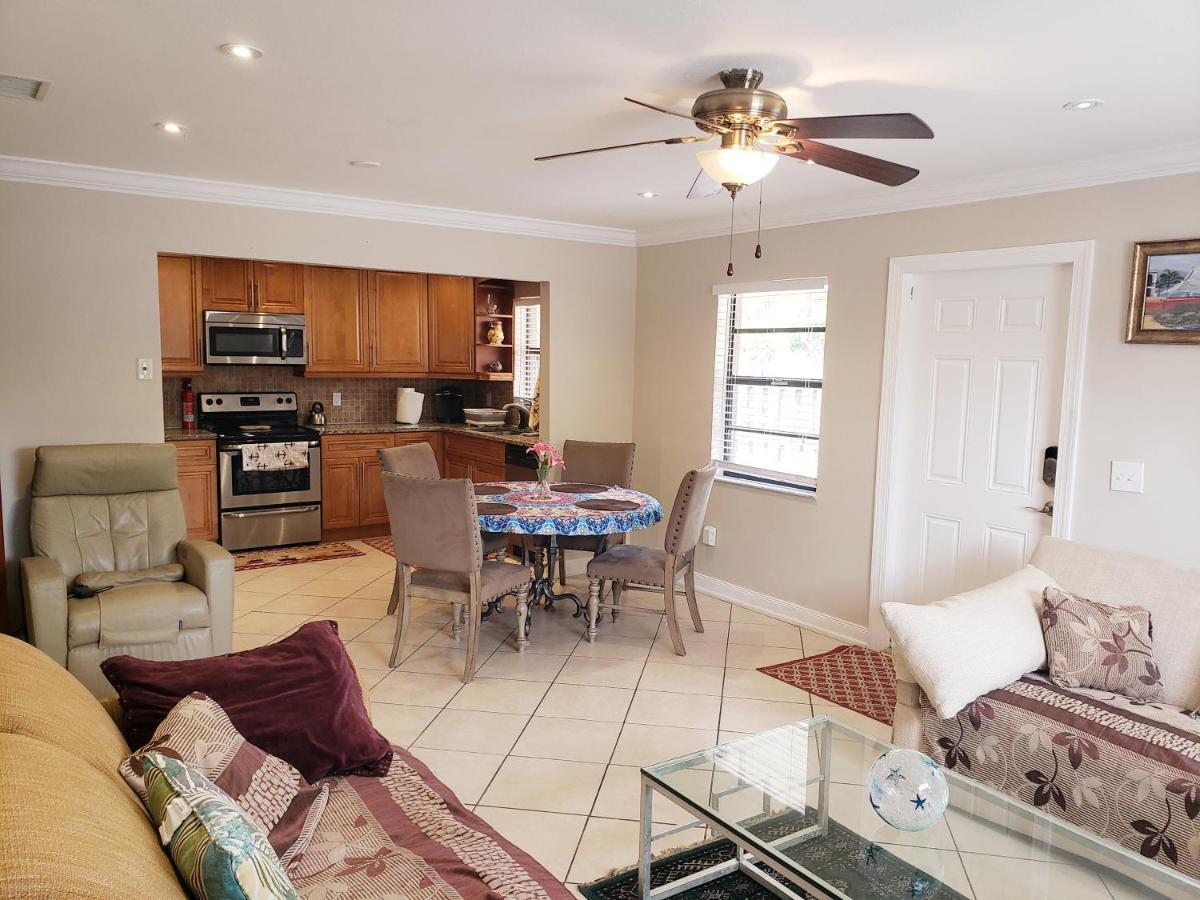 Villa Ocean Vacation Breeze à Lantana Extérieur photo