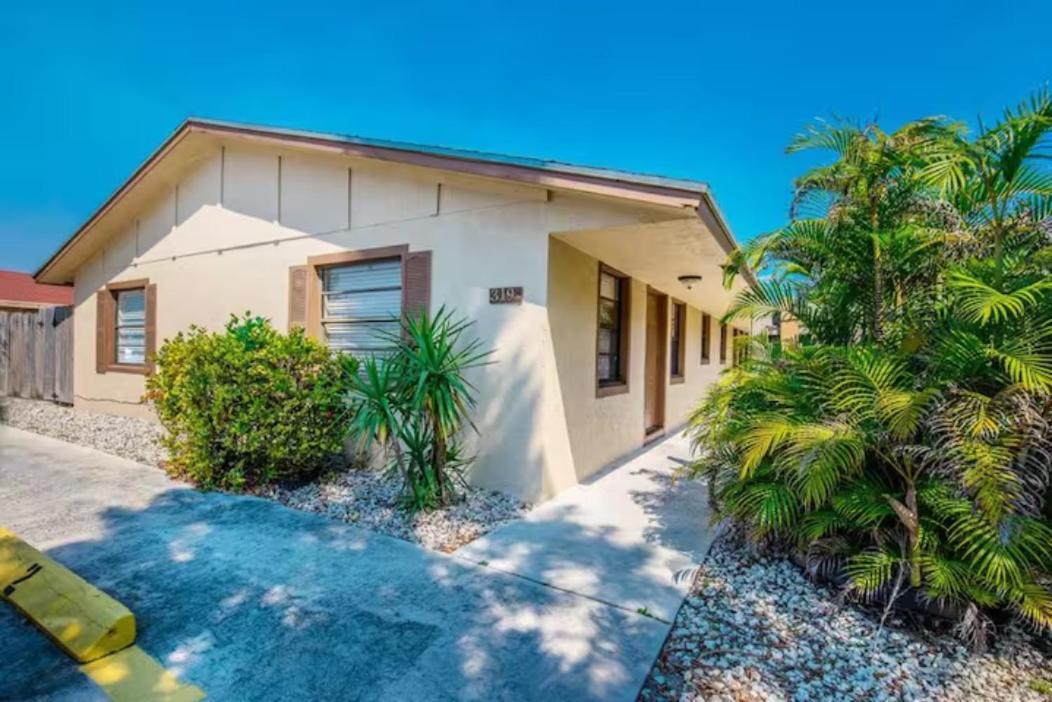Villa Ocean Vacation Breeze à Lantana Extérieur photo
