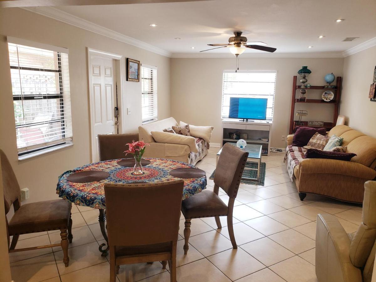 Villa Ocean Vacation Breeze à Lantana Extérieur photo